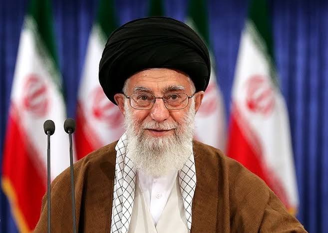How many Muslim countries are actually theocratic?