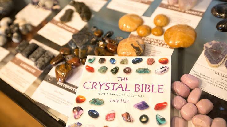 How secular spirituality differs from the New Age Movement